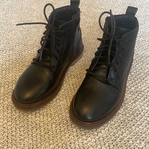Zara Boys size 32 dress shoes